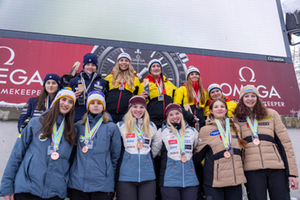 Podium Women's Doubles, JWCh 2025